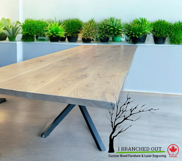 Oak Elegance Dining Table